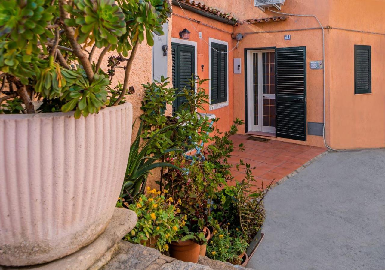 Murphy Holiday Home - Casa Papini La Maddalena  Luaran gambar